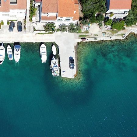 Apartments By The Sea Zaglav, Dugi Otok - 12424 Kültér fotó